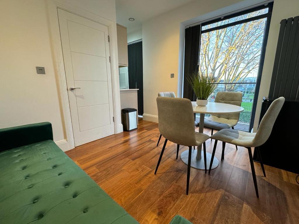 2 Bed 2 Bath Balcony View Wimbledon Tennis Villa Londres Exterior foto
