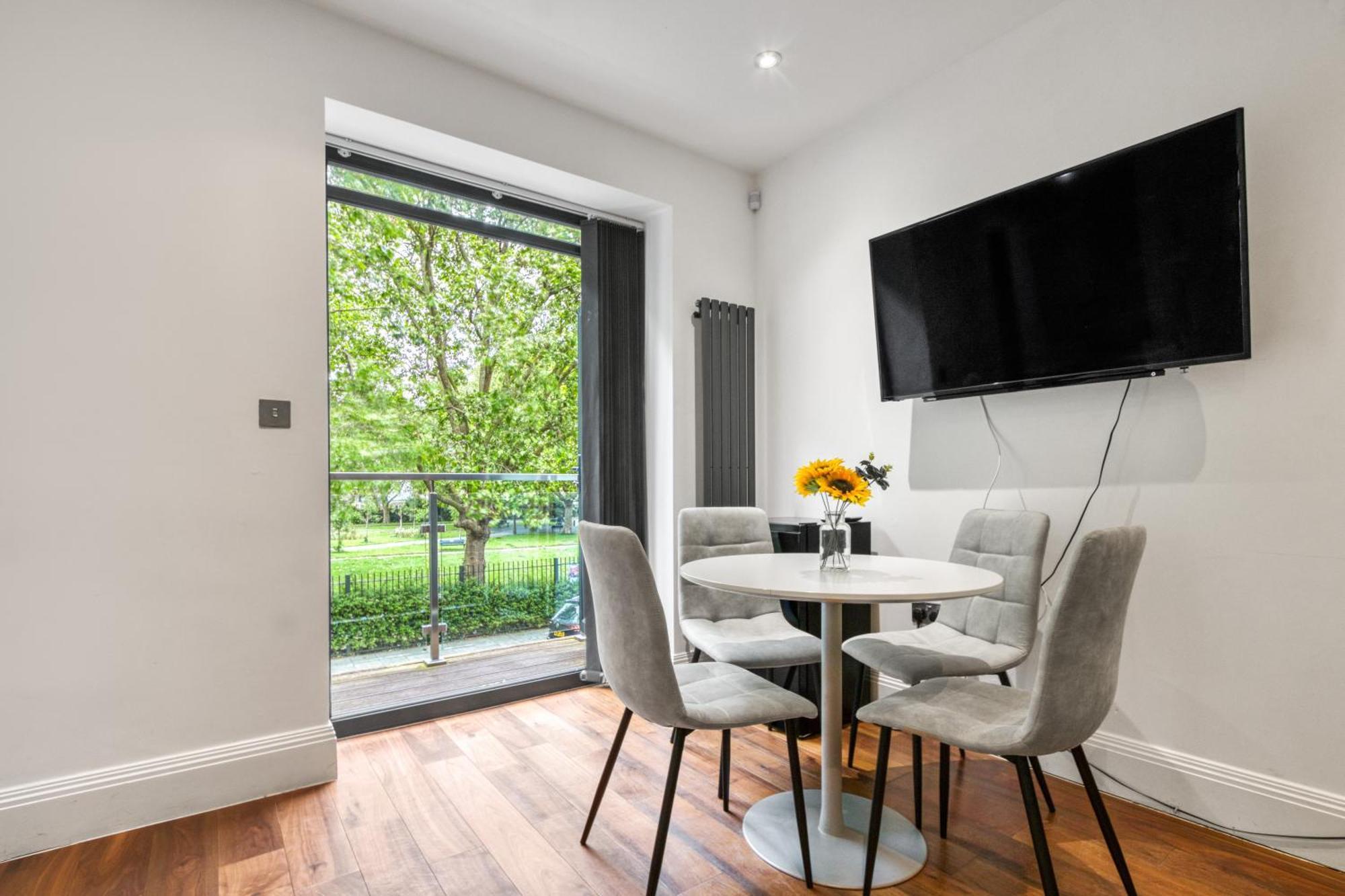 2 Bed 2 Bath Balcony View Wimbledon Tennis Villa Londres Exterior foto